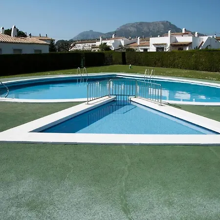 Casa Ter Mit Gemeinschaftspool